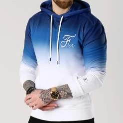 Les meilleures critiques de ✔️ Sweat Capuche Dégradé Avec Broderie 036 Bleu Et Blanc de Final Club 👍