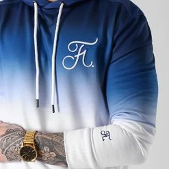 Les meilleures critiques de ✔️ Sweat Capuche Dégradé Avec Broderie 036 Bleu Et Blanc de Final Club 👍 -Final Club Soldes final club 137060 final 036 20180903T143704 03