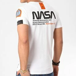 Acheter ⌛ Tee 👚 Shirt Space Exploration Avec Patch Et Broderie 355 Blanc de Final Club 🥰