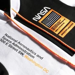 Nouveau ❤️ Sweat Capuche Nasa Half Limited Edition Noir Blanc Détails Orange Fluo de Final Club ❤️ -Final Club Soldes final club 236667 FINAL 535 20201028T135856 04