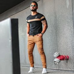 Offres 🎉 Tee 👕 Shirt Bicolore Avec Broderie 442 Camel Noir de Final Club 🔥 -Final Club Soldes final club 246271 FINAL 442 TPDT 20210818T090729 06