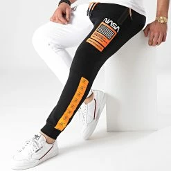Coupon 🔔 Pantalon Jogging Half Limited Edition Noir Blanc Détails Orange Fluo de Final Club 🥰 11 Coupon 🔔 Pantalon Jogging Half Limited Edition Noir Blanc Détails Orange Fluo de Final Club 🥰 -Final Club Soldes final club 247074 FINAL 550 20210225T154015 03