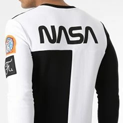 Nouveau ✔️ Sweat Crewneck Nasa Half Limited Edition Noir Blanc Détails Orange Fluo de Final Club ⌛ -Final Club Soldes final club 249671 FINAL 564 20210319T083841 04