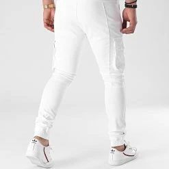 Sortie 🎁 Pantalon Cargo 537 Blanc de Final Club ⌛ -Final Club Soldes final club 255121 FINAL 537 20210423T151122 04