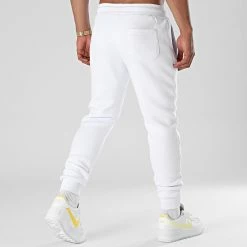 Meilleure vente 😉 Pantalon Jogging Premium Avec Broderie 650 Blanc de Final Club 👏 -Final Club Soldes final club 263337 FINAL 650 20210615T075830 04