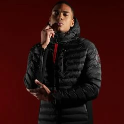 Le moins cher 👏 Doudoune Capuche Premium Tech Noir Rouge de Final Club ⭐ -Final Club Soldes final club 269499 FAB FINAL 1150510 0010 20211129T144557 05