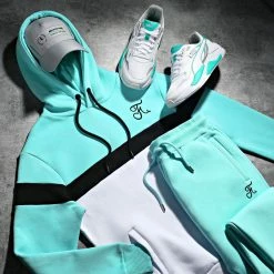 Coupon ⭐ Sweat Capuche Tricolore Avec Broderie 747 Blanc Bleu Pastel de Final Club 😉 -Final Club Soldes final club 280365 FINAL 747 20220207T123139 05