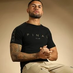 Promo 🎁 Tee 👕 Shirt A Bandes Logo Premium Fit 774 Noir Doré de Final Club 💯 -Final Club Soldes final club 283970 FINAL 774 20211206T100547 05