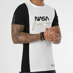 Vente flash 👍 Tee 👕 Shirt Nasa Final Edition Noir Blanc Détails Or de Final Club ❤️ -Final Club Soldes final club 286773 FINAL 816 20211119T140258 03