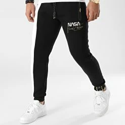 Le moins cher 😍 Pantalon Jogging Nasa Final Edition Noir Blanc Détails Or de Final Club 🔥 -Final Club Soldes final club 290293 FINAL 817 20220121T153413 05