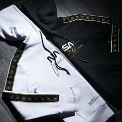 Offres 🌟 Sweat Capuche Nasa Final Edition Noir Détails Or de Final Club 🧨 -Final Club Soldes final club 290295 FINAL 818 20220112T085519 05